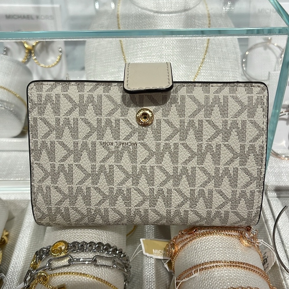 Michael Kors Jet Set Medium Floral Embellished Signature Logo Bi-fold Wallet NWT - Picture 13 of 16